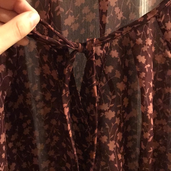 Flowy Floral Old Navy Blouse - Picture 2 of 5